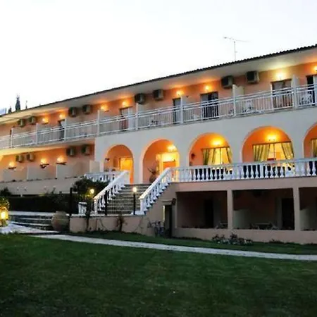 Primavera ホテル 3*